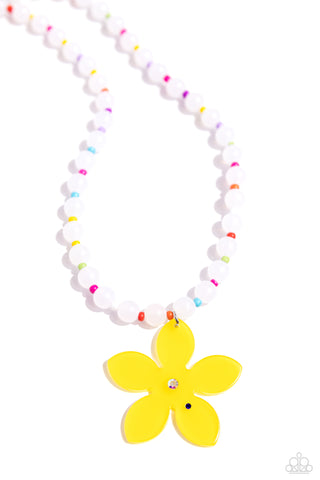 Nostalgic Novelty - Yellow - Rhinestone Accented Acrylic Flower Colorful Bead Paparazzi Short Necklace