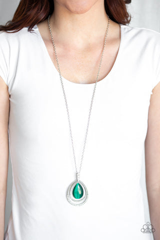 GLOW and Tell Green Paparazzi Necklace