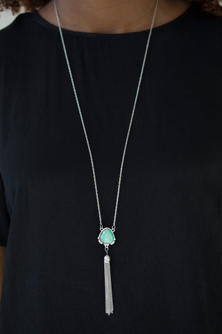 The Glow Show Green Paparazzi Necklace