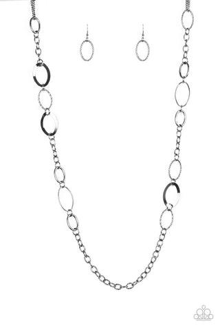 Chain Cadence Black Paparazzi Necklace